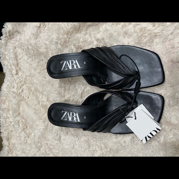 Zara | Shoes | Zara Black Thong Kitten Heel Leather Sandals | Poshmark
